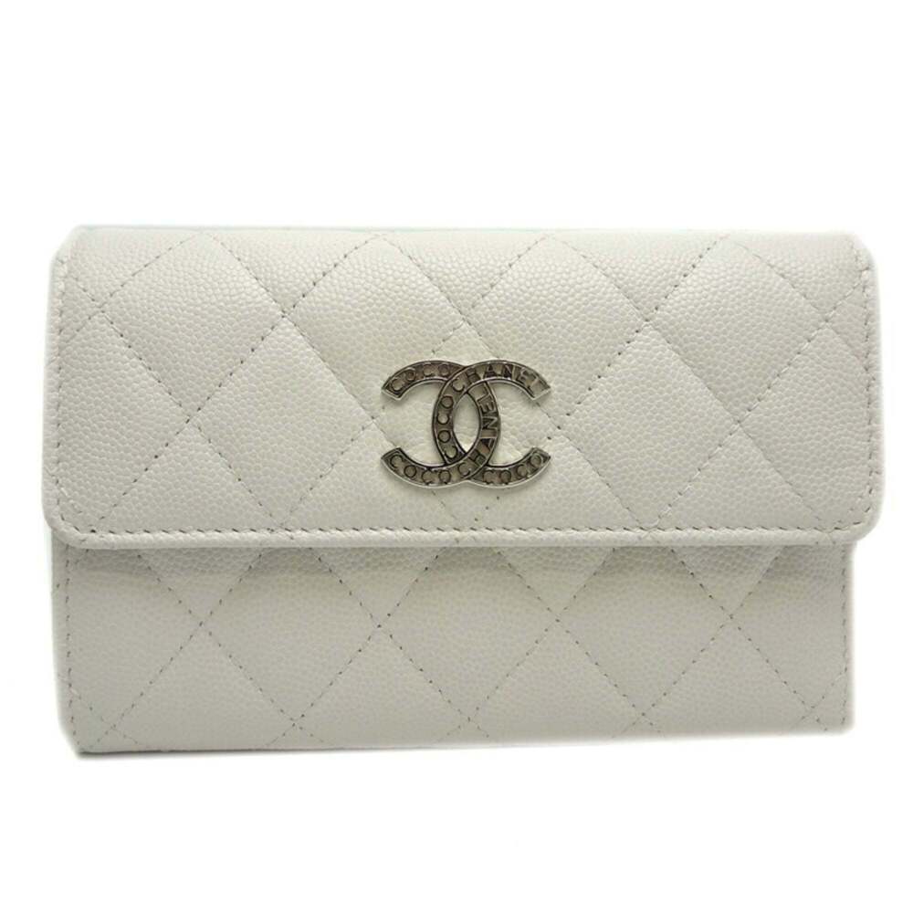 CHANEL Authentic White Caviar Leather Wallet